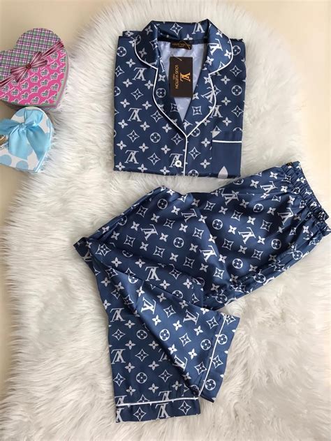 pyjama louis vuitton femme|louis vuitton pajamas men.